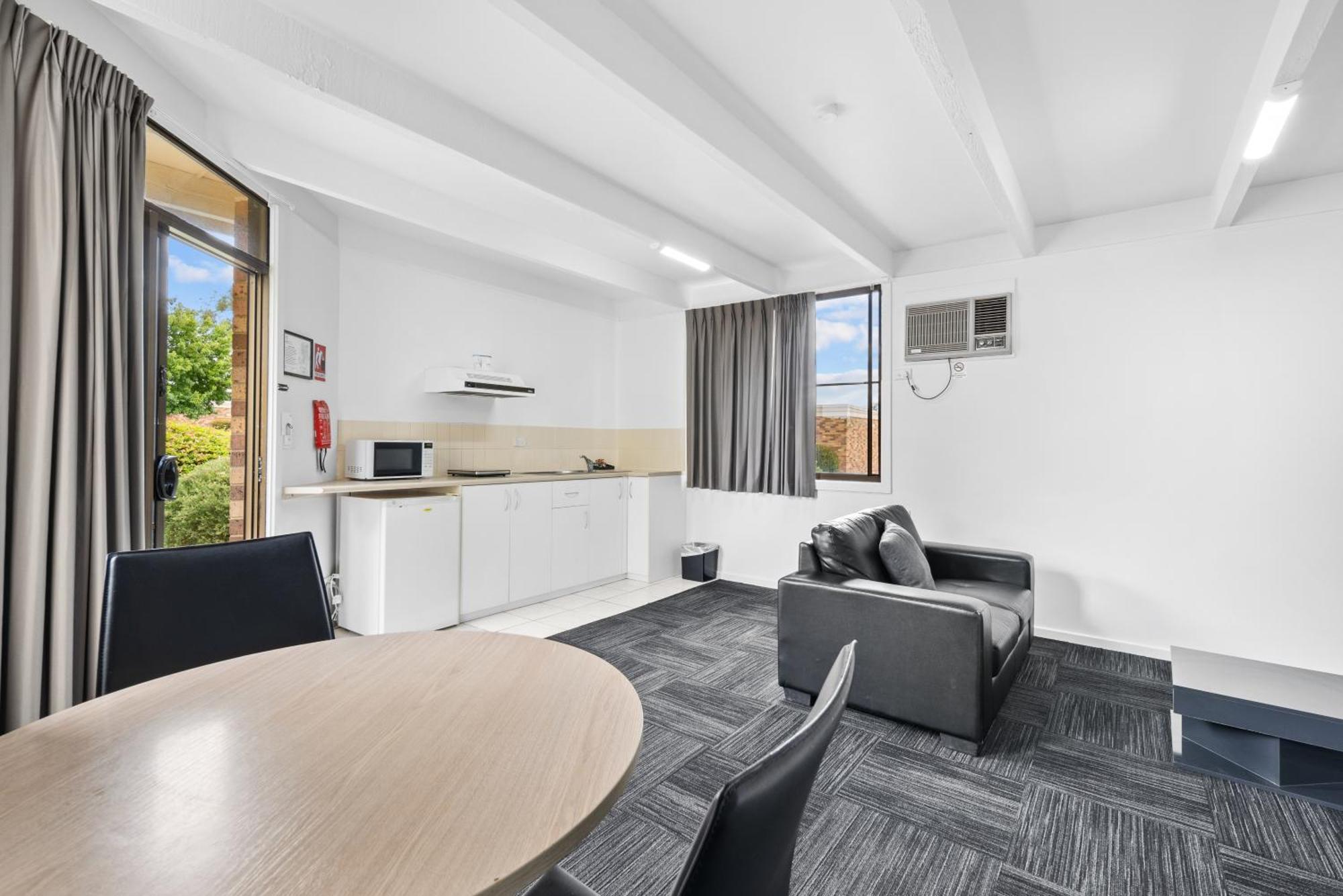 Sundown Villas Symonston Dış mekan fotoğraf