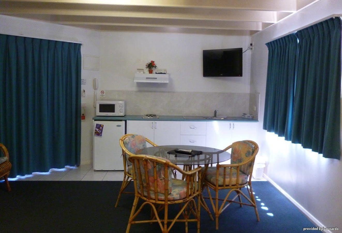 Sundown Villas Symonston Dış mekan fotoğraf